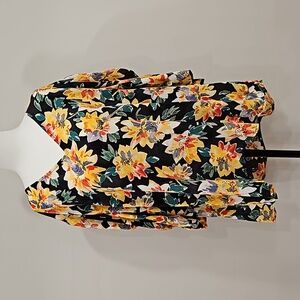 AVA & VIV Floral Plus Size Blouse 4X. New With Tags.